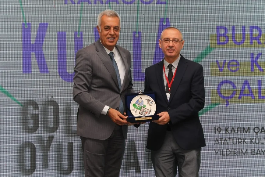 Bursa’da Karagöz’ün Geleceği Uluslararası Festival Çalıştayında Akademisyenlerden Sanatçılara Uzmanların Katılımıyla Kapsamlı Biçimde Ele Alındı