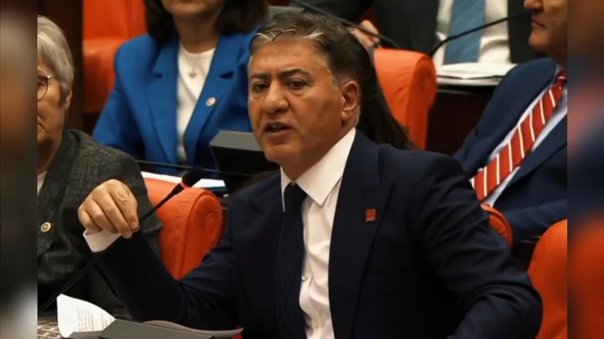 CHP’Lİ MURAT EMİR TBMM’DE TEMEL KANUN UYGULAMASINI ELEŞTİRDİ: “SUİSTİMALCİ ANAYASACILIK VE MAL VARLIKLARINA ÇÖKME DÜZENİYLE ÜLKEYİ YÖNETEMEZSİNİZ”