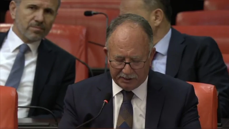 Saadet Partili Şerafettin Kılıç: “DUS’un yılda 1’e düşürülmesi genç diş hekimlerini duvara çarptı; planlama eksikliği mesleki adaleti zedeliyor”