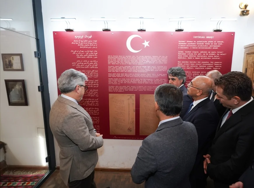 Millî Eğitim Bakanlığı 12 Mart Programının Temasını Belirledi: “Korkma Gençliğin Ruhu Burada” Mesajı Tüm Ülkede Etkinliklere Yansıyacak