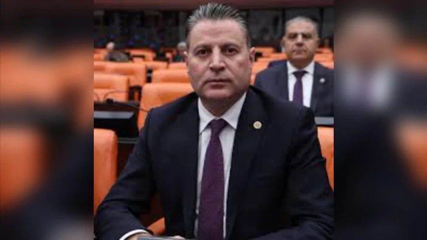 REŞAT KARAGÖZ TBMM’DE SOSYAL MEDYA ENGELLERİNİ ELEŞTİRDİ “KORKUYORSUNUZ AMA BOŞUNA, 3 BİN KEZ ENGELLERSENİZ DE MİLLETİN YANINDAYIZ”