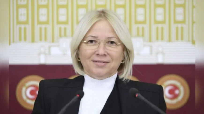 CHP’Lİ NURTEN YONTAR: “EĞİTİME AYRILAN BÜTÇEYLE NE İKİLİ EĞİTİM BİTER NE BİR ÖĞÜN YEMEK VERİLİR, ÖNCELİKLERİNİZ VAKIFLAR VE PROTOKOLLER”