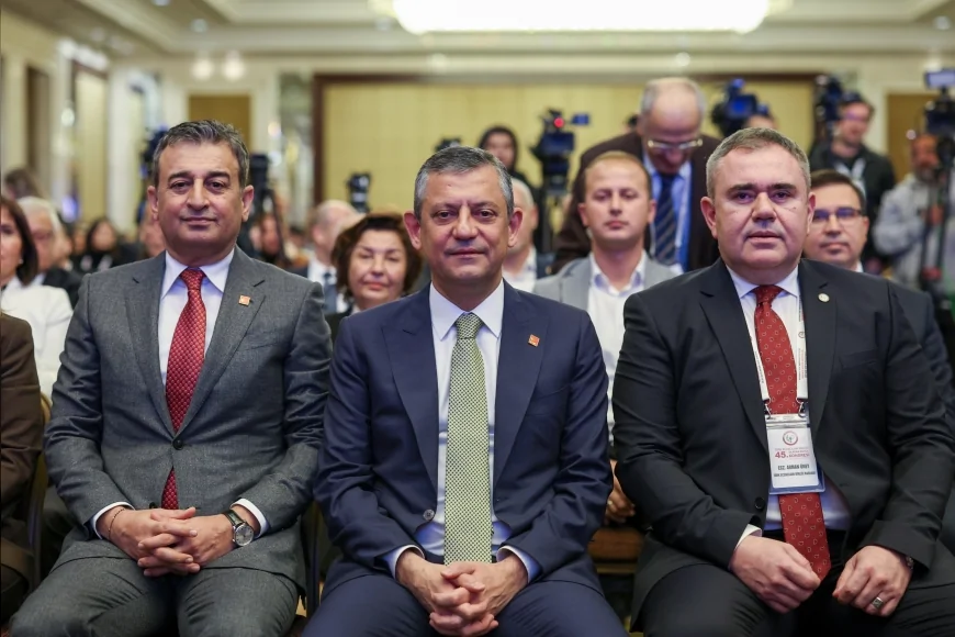 Türk Eczacıları Birliği 45. Olağan Büyük Kongresi Ankara’da Gerçekleşti: Arman Üney, Mesut Sancar ve Özgür Özel Mesleğin Geleceğine Yönelik Kritik Mesajlar Verdi