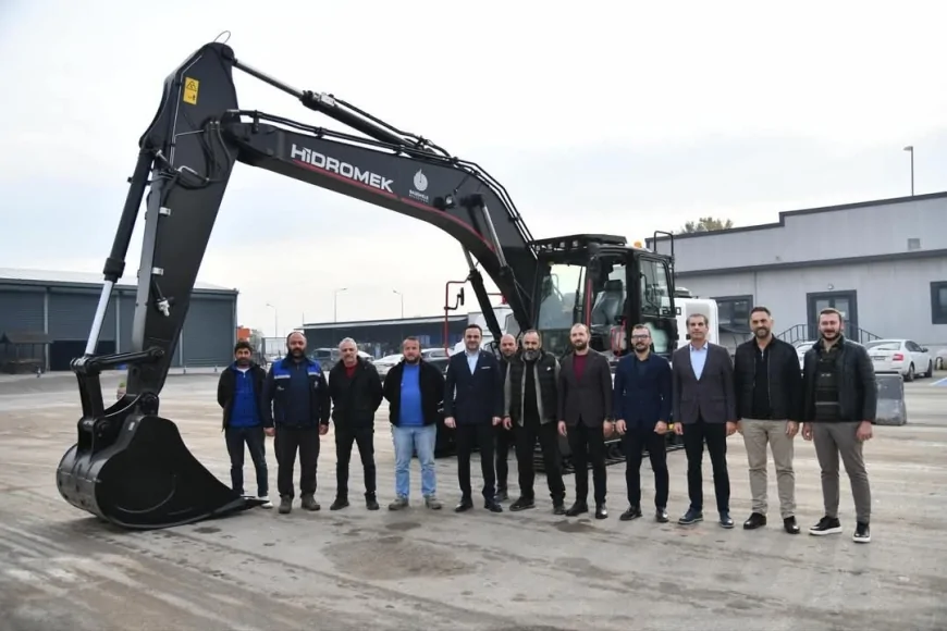 Başiskele’de Yeni Ekskavatör Hizmete Alındı ve Kentin Altyapı ile Afet Hazırlık Çalışmalarına Destek Sağlayacak
