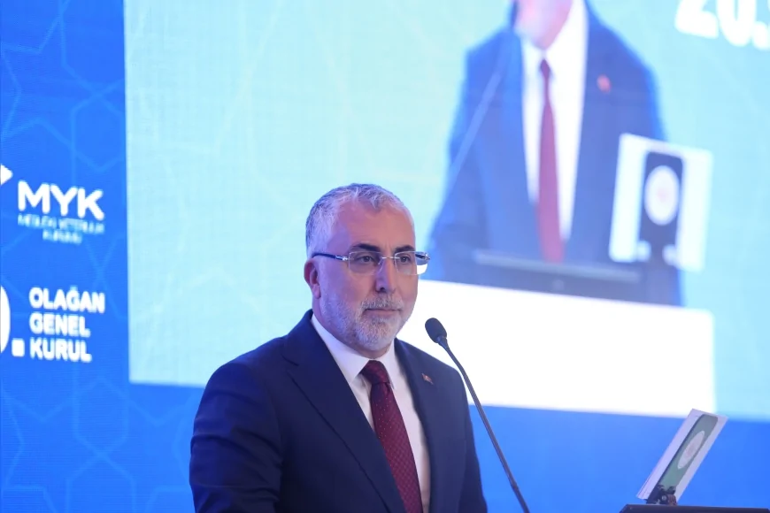 Çalışma ve Sosyal Güvenlik Bakanı Vedat Işıkhan: “İkiz dönüşüm temalı sanal istihdam fuarıyla işgücü piyasasını dijital ve yeşil dönüşüme hazırlıyoruz”