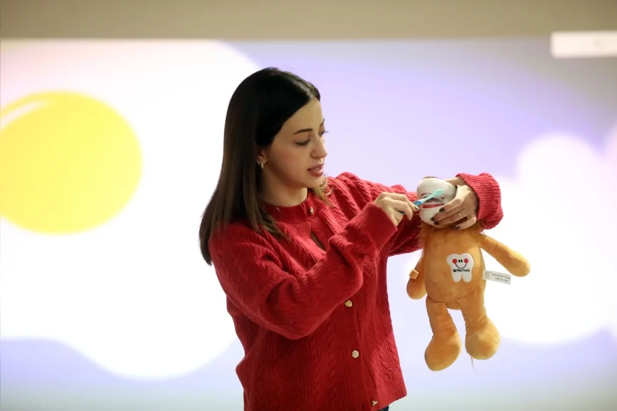 YENİMAHALLE BELEDİYESİ VE ANKARA DİŞ HEKİMLERİ ODASI ÖZEL BİREYLERE AĞIZ VE DİŞ SAĞLIĞINI UYGULAMALI EĞİTİMLERLE ANLATTI