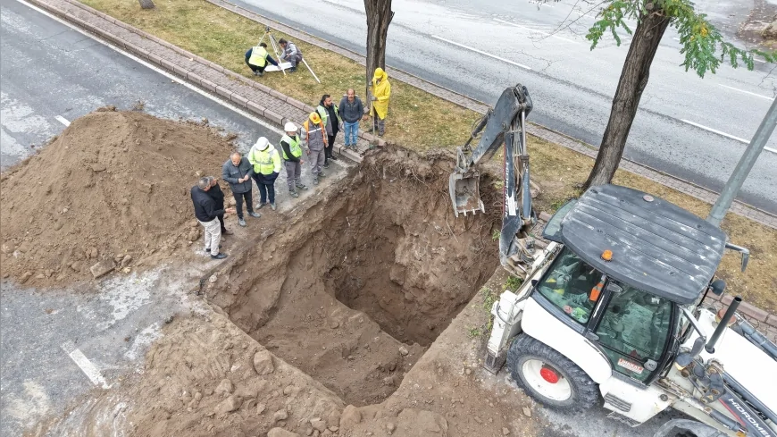 Kayseri Büyükşehir Belediye Başkanı Memduh Büyükkılıç: “Kartal Kavşağı’ndaki altyapı düzenlemesi uzun vadede ulaşım akışını güçlendirecek”