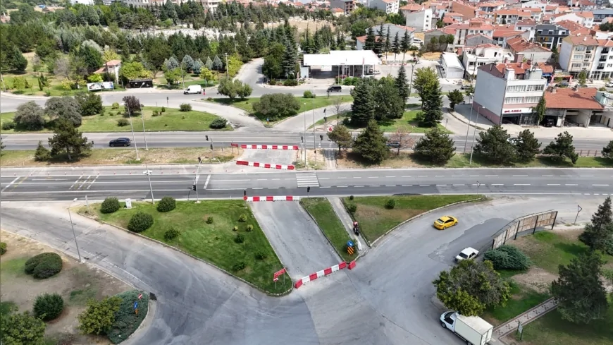 Eskişehir D 200 üzerindeki Tepebaşı Kavşağı için kapatma deneme süresi UKOME kararıyla 23 Ocak 2026’ya kadar uzatıldı