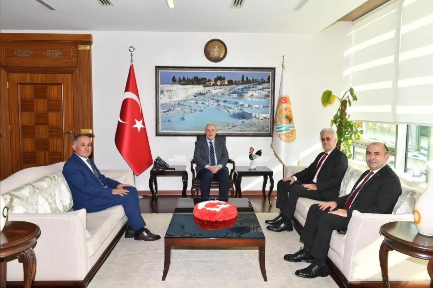 Devlet Tiyatroları Genel Müdürü Tamer Karadağlı Denizli’de “Dracula” Temsili Öncesi Kültür ve Sanat Ziyaretlerinde Yoğun Program Gerçekleştirdi