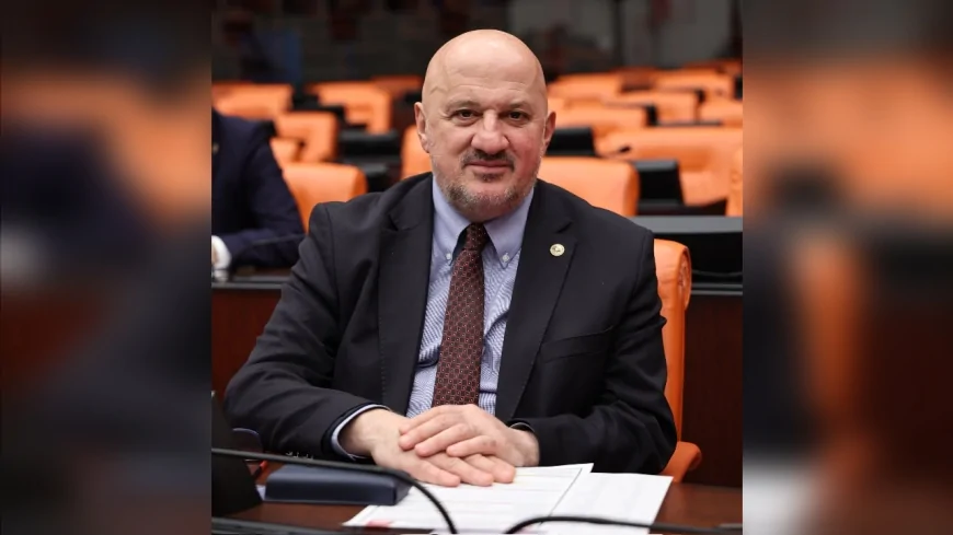 ARTVİN MURGUL’DA SİYANÜR TEHLİKESİ TBMM’DE: UĞUR BAYRAKTUTAN “MURGUL’DA BİR CİNAYET GİRİŞİMİ VAR, ÖLÜM HAVUZLARINA GEÇİT YOK” DEDİ