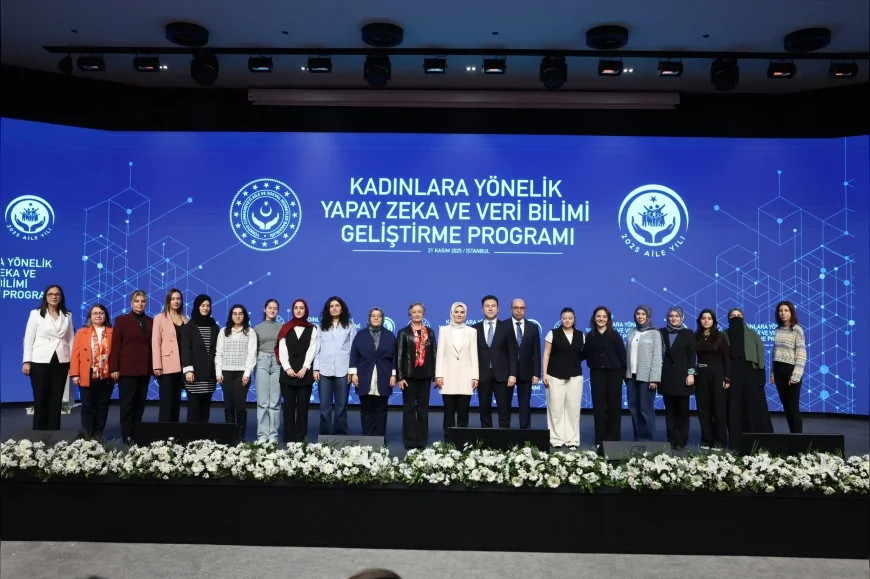 Aile ve Sosyal Hizmetler Bakanı Mahinur Özdemir Göktaş: “Kadınlar yapay zekaya dahil oldukça teknoloji daha adil ve daha insana dokunan bir hal alacak”