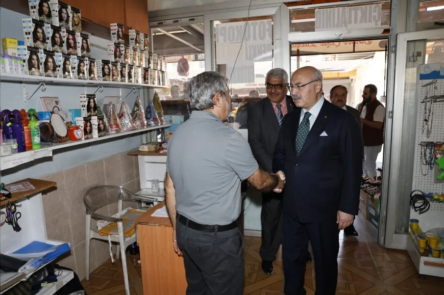 Adana Valisi Yavuz Selim Köşger Yeşiloba Mahallesi’nde Cuma Buluşmasında Vatandaşların Taleplerini Dinledi