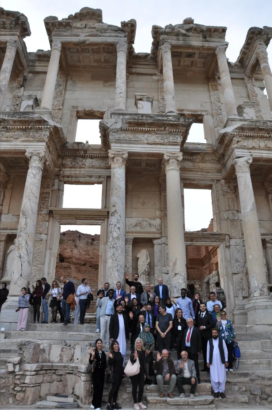 SATKOF Genel Başkanı Prof. Dr. Aysun Bay: “İzmir’de gerçekleşen kongre sağlık diplomasisinde Türkiye’nin küresel etkisini görünür kıldı”