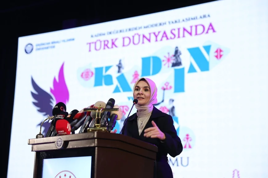 Aile ve Sosyal Hizmetler Bakanı Mahinur Özdemir Göktaş Erzincan’daki Türk Dünyasında Kadın ve Aile Sempozyumu’nda Demografik Risklere Dikkat Çekti: “Bu Gidişle İlkokul Çağındaki Çocuk Sayısı 5 Yılda 900 Bin Azalacak”