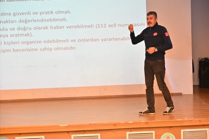 Manisa Büyükşehir Belediyesi İlk Yardım Eğitiminde Personelin Acil Durum Müdahale Becerilerini Uygulamalı Olarak Güçlendirdi