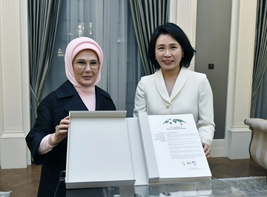 Cumhurbaşkanlığı Millet Kütüphanesi’nde Emine Erdoğan ile Kim Hea Kyung’ın Kültürel Ziyareti İki Ülke Arasındaki İşbirliğine Yeni Başlıklar Ekledi