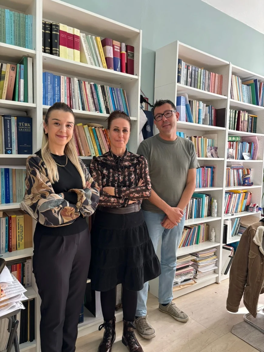 Kadına Yönelik Şiddete Karşı Uluslararası Mücadele Günü’nde Ege Üniversitesi uzmanları şiddetin değişen biçimlerine dikkat çekerek “Şiddet bir kader değildir toplumsal olarak değiştirilebilir” vurgusu yaptı