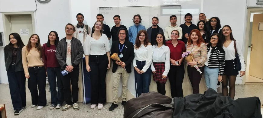 EÜ Tıp Fakültesinde Akciğer Kanserinde Gerçekler ve Mitler Paneli Yoğun İlgi Görürken Uzmanlar Erken Tanı ve Sigaradan Uzak Durmanın Hayati Önemine Dikkat Çekti