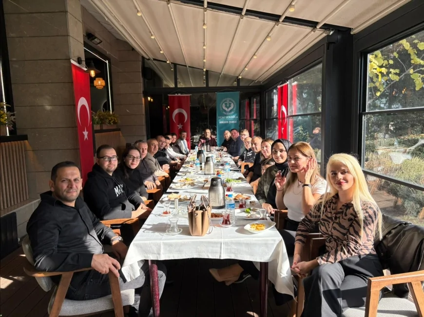 Yeni Sendika 29 Kasım Tıbbi Sekreterler Günü’nde Sağlık Hizmetlerinin Görünmeyen Emekçilerine Özel Mesaj Yayınladı