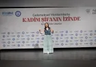 YILDIRIM BELEDİYESİ’NDE AYTEN DİDE UZUNLAR SÖYLEŞİSİ GELENEKSEL ŞİFA YÖNTEMLERİNE İLÇE SAKİNLERİNİN YOĞUN KATILIMINI TOPLADI