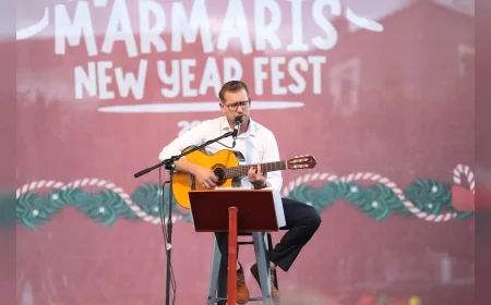 Marmaris’te Yeni Yıl Festivali 19 Mayıs Gençlik Meydanı’nda konserler ve dans gösterileriyle başladı