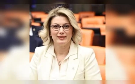 CHP Kadın Kolları Genel Başkanı Asu Kaya: “Gerçek demokrasi ancak kadın-erkek eşitliği sağlandığında hayat bulabilir”