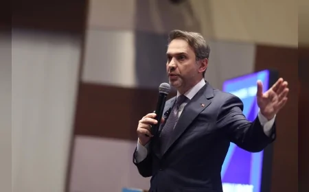 Enerji ve Tabii Kaynaklar Bakanı Alparslan Bayraktar: “6’ncı sondaj gemimiz Karadeniz’de görev alarak enerji filomuzu dünyanın en büyükleri arasına taşıyor”