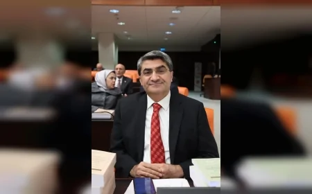 YENİ YOL Grup Başkanvekili Mehmet Emin Ekmen: “İstanbul Başsavcılığı tek merkezli siyasi operasyon üssüne döndü, Netanyahu hakkındaki 2 bin suç duyurusu 25 ay niçin bekletildi”