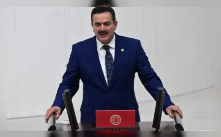 AK Parti Amasya Milletvekili Haluk İpek: “Kurucu irade cesaretle kullanılmalı, Anayasa’daki özgürlükleri artıran bir dönem olmalıyız”