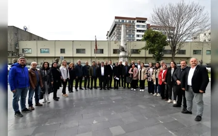 Bornova Muhtarlar Akademisi Başladı: Başkan Ömer Eşki, “Yerel demokrasi güçlü muhtarlıkla büyür”