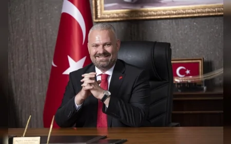 Menemen Belediye Başkanı Aydın Pehlivan: “Menemen geceleri korkulan değil, keyifle dolaşılan güvenli bir şehir”