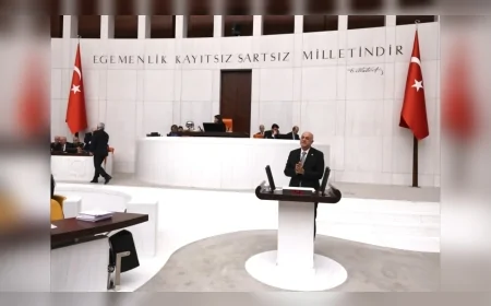 CHP İZMİR MİLLETVEKİLİ ÜMİT ÖZLALE: “SANAYİ ÜRETİMİ YERİNDE SAYIYOR, AR-GE VE BÖLGESEL KALKINMA PAYI AZALIYOR”