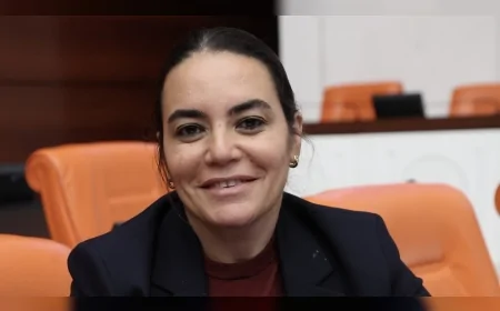 İYİ PARTİ GENEL BAŞKAN YARDIMCISI AYYÜCE TÜRKEŞ TAŞ: “AİLEYİ AYAKTA TUTAN NUTUKLAR DEĞİL EKONOMİK GÜVENLİKTİR”