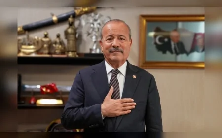 MHP AFYONKARAHİSAR MİLLETVEKİLİ MEHMET TAYTAK: “MİLLÎ EĞİTİM SINAVLARDAN İBARET DEĞİL, AİLE-OKUL-ÖĞRETMEN BÜTÜNÜDÜR”