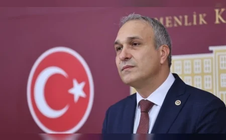 CHP GENEL BAŞKAN YARDIMCISI SUAT ÖZÇAĞDAŞ: “ÇOCUKLAR ÖLÜRKEN SUSTUNUZ, HAKLARINI SAVUNAN GENÇLERİ TUTUKLADINIZ”