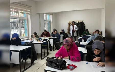Kayseri Büyükşehir Belediyesi KAYMEK’ten KPSS ve LGS Öncesi Deneme Sınavlarıyla Yoğun Eğitim Desteği