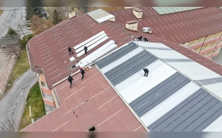 Kayseri Büyükşehir Belediyesi Ulu Çınarların Yuvasında Yenileme Başlattı: Huzurevinin Çatısı 7 Günde Yenileniyor