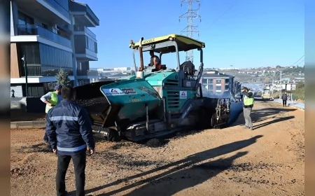 Yalova Mustafakemalpaşa Mahallesi’nde Cadde ve Sokakları Yenileyen Asfalt ve Tretuvar Çalışmaları Mahalle Genelinde Dönüşümü Hızlandırıyor