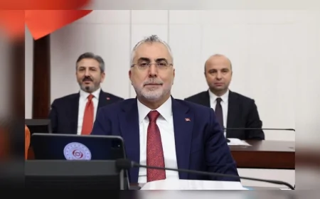 Çalışma ve Sosyal Güvenlik Bakanı Vedat Işıkhan: “Dilovası’nda ihmali olan kim varsa gözünün yaşına bakmadan işlem yapacağız”