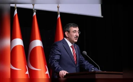 Cumhurbaşkanı Yardımcısı Cevdet Yılmaz: “Külliye halka açık, ziyaret için tccb.gov.tr üzerinden randevu alınabilir”