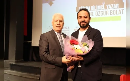 Bursa Büyükşehir Belediye Başkanı Mustafa Bozbey: “Gençlere Meslek ve Gelecek Konusunda Söz Hakkı Vermeliyiz”