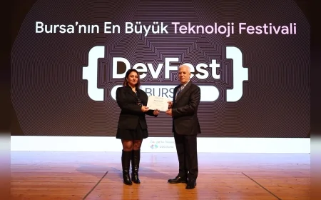 Bursa Büyükşehir Belediye Başkanı Mustafa Bozbey: “DevFest 2025 dijital geleceği birlikte tartıştığımız çok değerli bir platform”