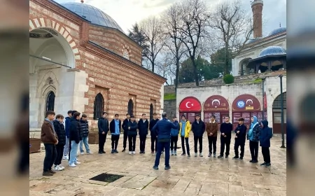 Yıldırım Belediye Başkanı Oktay Yılmaz: “Adım Adım Kadim Bursa Projesiyle Gençler Şehrin Tarihine Yolculuk Ediyor”