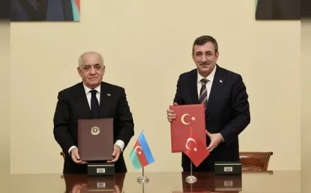 Ticaret Bakanı Ömer Bolat: “Türkiye–Azerbaycan KEK Toplantısı’nda 15 milyar dolarlık ticaret hedefi için kararlılık vurgulandı”