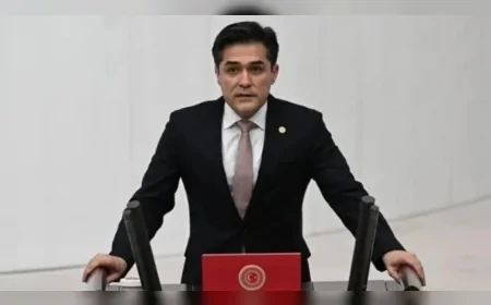 İYİ Parti Grup Başkanvekili Buğra Kavuncu: “Cumhuriyet’e faşist deniliyor bu size hiç dokunmuyor mu”