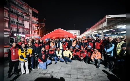 Menemen İZBAN İstasyonu’nda Deprem Senaryolu Tatbikat: Raydan Çıkan Tren ve Yaralılar İçin Eş Zamanlı Müdahale