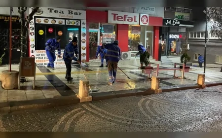Bandırma Belediyesi Yeni Yıl Öncesi Temizlik Seferberliği Başlattı Kent Genelinde Dört Günlük Yoğun Mesai