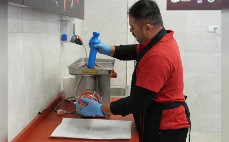 Eskişehir Büyükşehir Belediye Başkanı Ayşe Ünlüce: “Söz vermiştik” Halk Et Market iki yeni şubeyle büyüdü