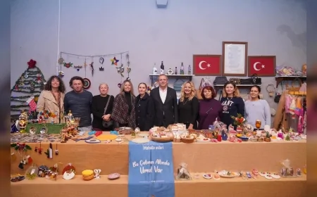 Ayvalık Belediyesi Mahalleevleri’nde Üreten Kadınlar Yılbaşı Pazarı’nda Emeklerini Gelire Dönüştürüyor