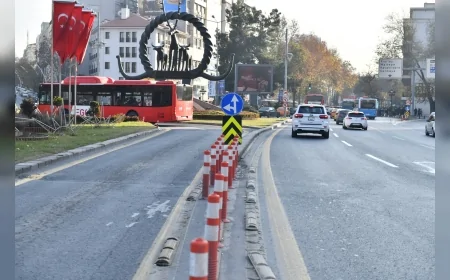 ANKARA BÜYÜKŞEHİR BELEDİYESİ 35 NOKTADA DELİNATÖR UYGULAMASIYLA BAŞKENT TRAFİĞİNDE KAYNAK İHLALLERİNİ AZALTACAK DÜZENLEMEYİ TAMAMLADI